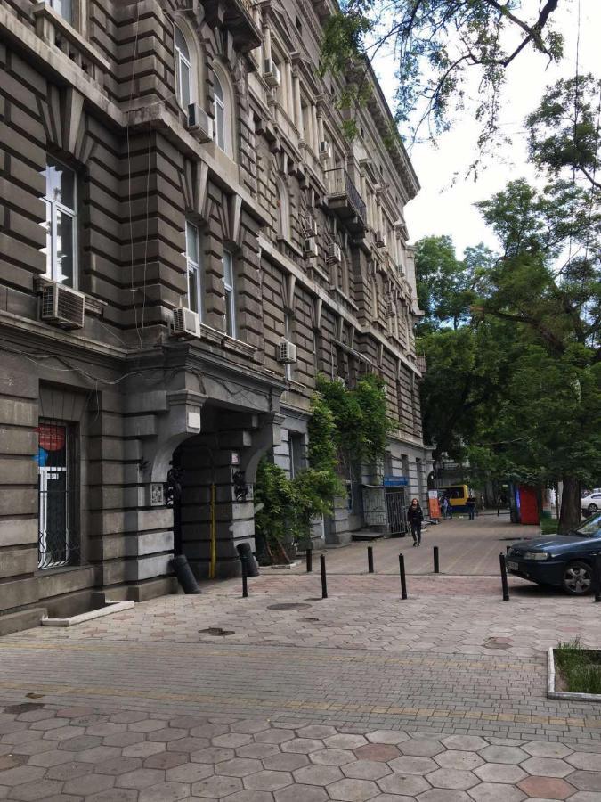 Квартира В Самом Центе Одессы, Пешком 5 Мин. До Ул. Дерибасовской Odesa Exterior foto